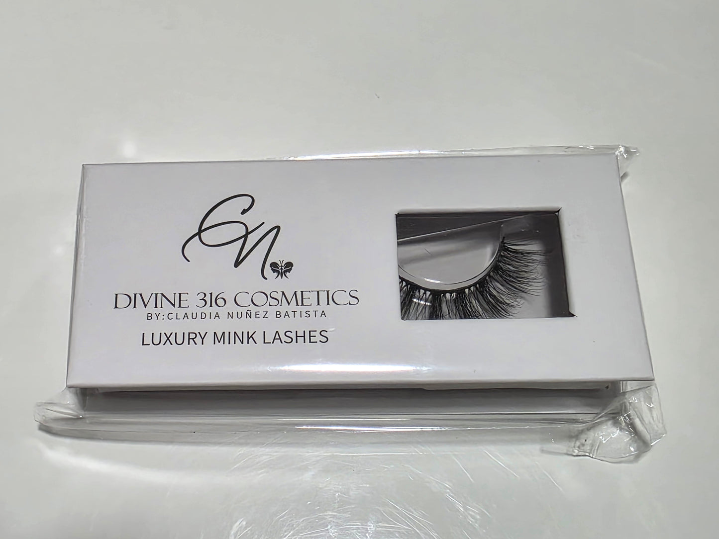 MUJERES DIVINAS COLLECTION - Luxury Mink Eyelashes