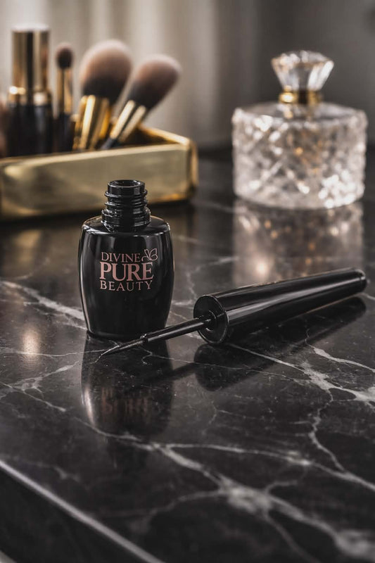 Divine Pure Beauty Stiletto Blackest Black Liquid Eyeliner